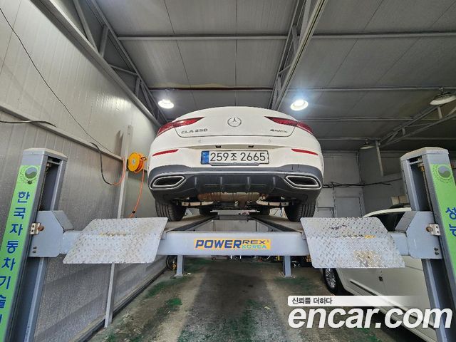 Mercedes-Benz CLA-Class (C118) CLA250 4MATIC 2023 — фото 2