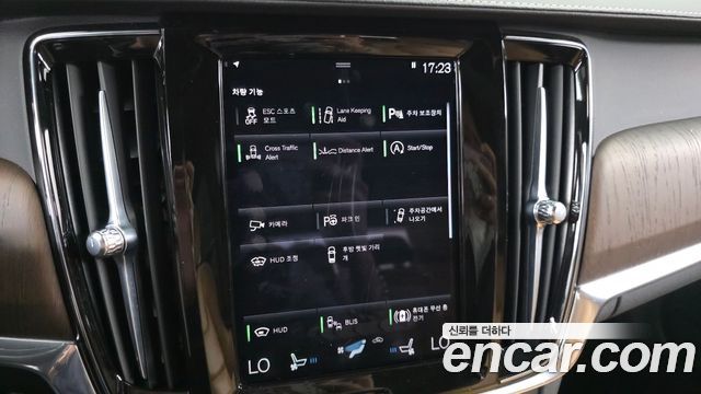 Volvo S90 B5 Inscription 2021 — фото 15