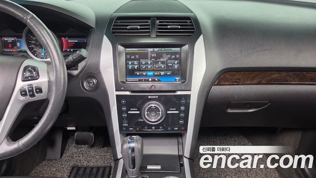 Ford Explorer 3.5 Limited 4WD 5th 2015 — фото 14