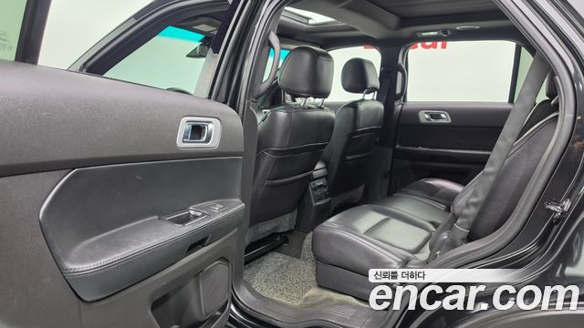 Ford Explorer 3.5 Limited 4WD 5th 2015 — фото 18