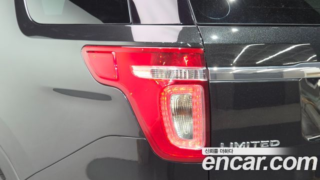 Ford Explorer 3.5 Limited 4WD 5th 2015 — фото 20
