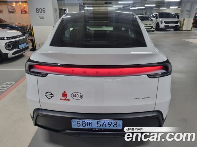 Tesla Model Y Long Range AWD 2025 — фото 4