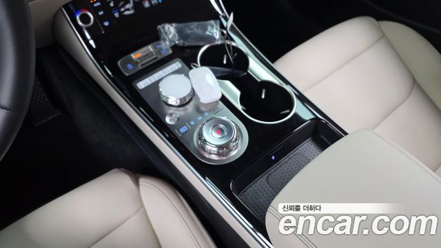 Genesis GV70 2.5T Gasoline AWD 2025 — фото 9