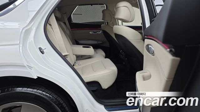 Genesis GV70 2.5T Gasoline AWD 2025 — фото 11