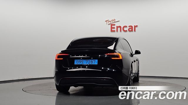 Tesla Model 3 Premium Long Range RWD 2026 — фото 4