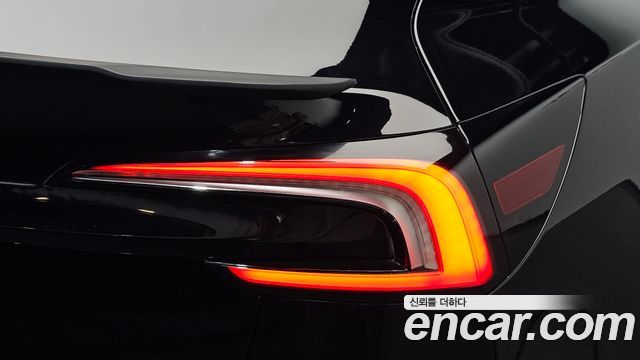 Tesla Model 3 Premium Long Range RWD 2026 — фото 23