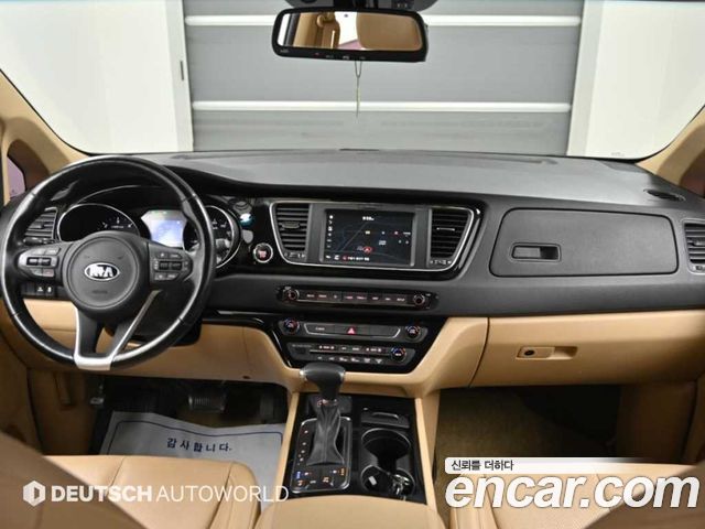 Kia Carnival 11-seater Noblesse 2018 — фото 7