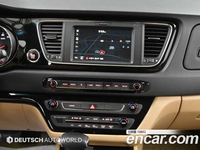 Kia Carnival 11-seater Noblesse 2018 — фото 18