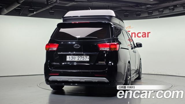 Kia Carnival 7-seater Hi-limousine VIP 2016 — фото 4