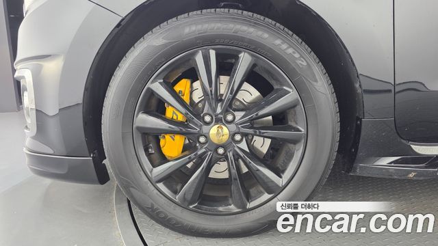 Kia Carnival 7-seater Hi-limousine VIP 2016 — фото 5