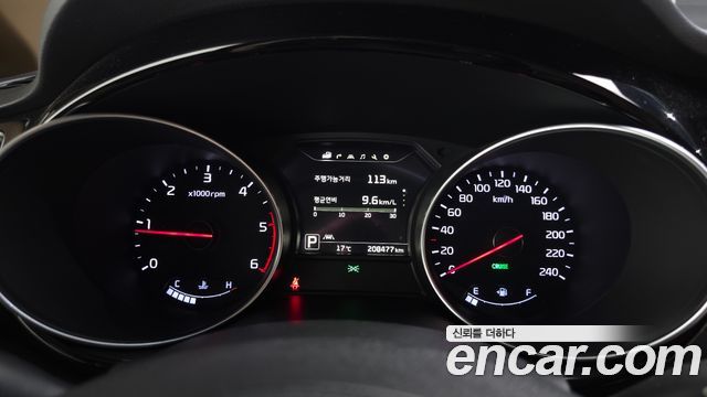 Kia Carnival 7-seater Hi-limousine VIP 2016 — фото 8