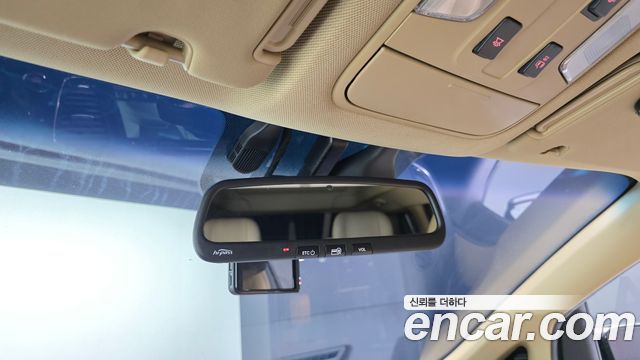 Kia Carnival 7-seater Hi-limousine VIP 2016 — фото 18