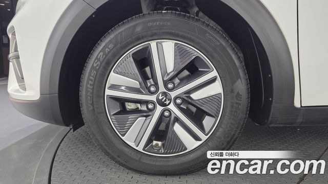 Kia Niro 1.6 HEV Prestige 2021 — фото 5