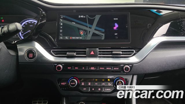 Kia Niro 1.6 HEV Prestige 2021 — фото 14