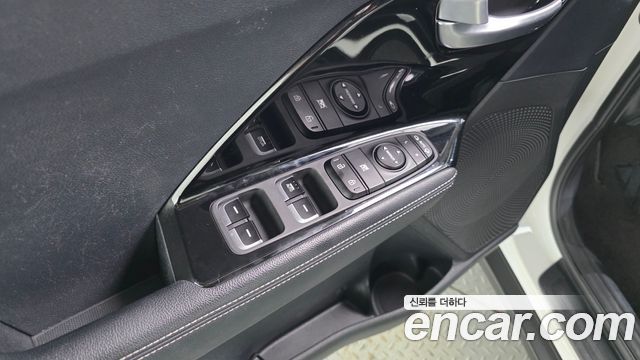 Kia Niro 1.6 HEV Prestige 2021 — фото 17
