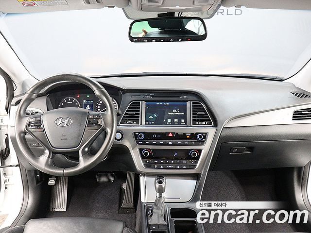 Hyundai Sonata (LF) LPI Premium 2017 — фото 18