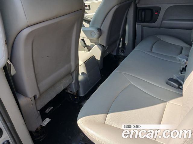 Hyundai Grand Starex 5-Seater VAN CVX Luxury 2014 — фото 7