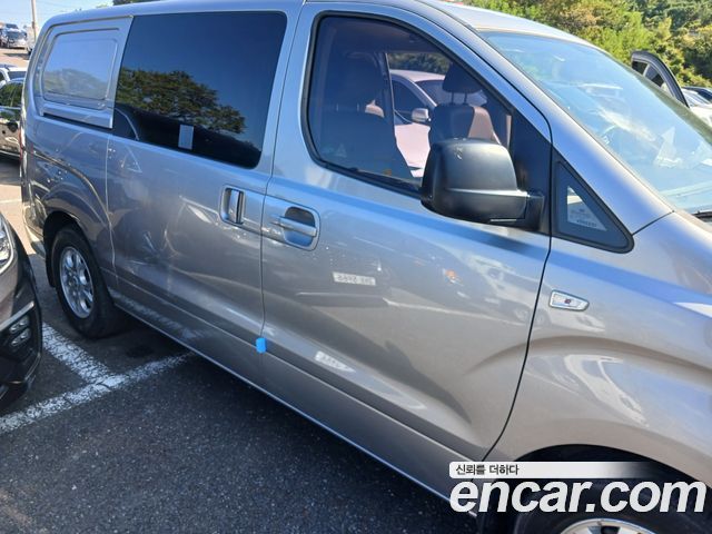 Hyundai Grand Starex 5-Seater VAN CVX Luxury 2014 — фото 15