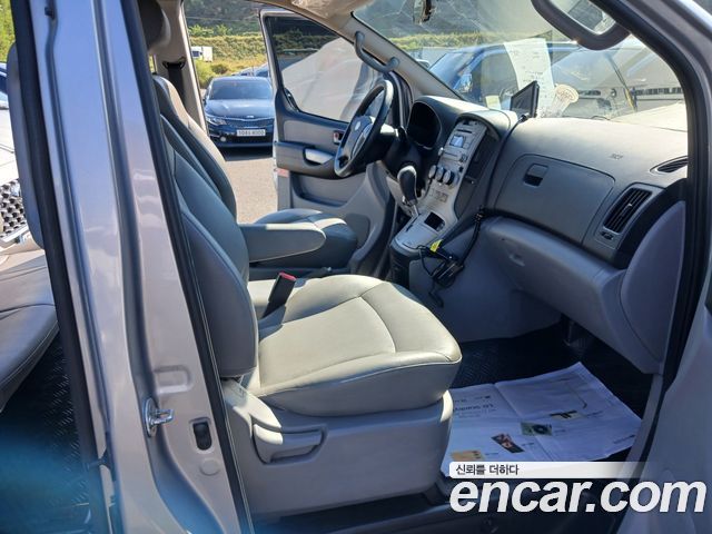 Hyundai Grand Starex 5-Seater VAN CVX Luxury 2014 — фото 19