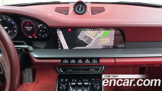 Porsche 911 (992) Carrera 4S Cabriolet 2020 — фото 17