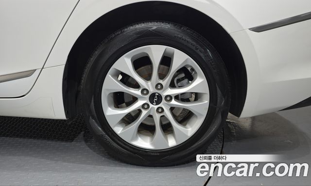 Kia K8 3.5 LPG 2WD Trendy(Taxi) 2024 — фото 21