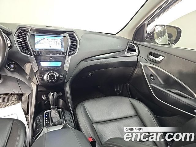 Hyundai Santa Fe (DM) Diesel(e-VGT) 2.0 2WD Premium 2014 — фото 6