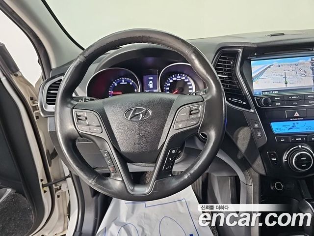 Hyundai Santa Fe (DM) Diesel(e-VGT) 2.0 2WD Premium 2014 — фото 7