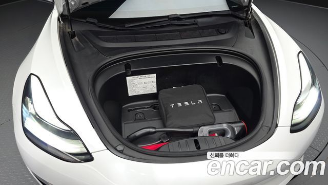 Tesla Model 3 Standard Range Plue RWD 2020 — фото 6