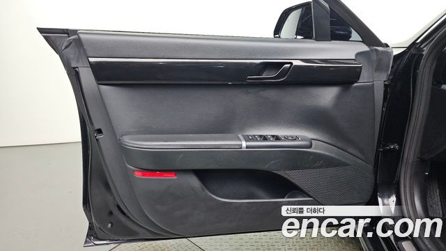 Hyundai Grandeur Hybrid (GN7) Premium 2023 — фото 24