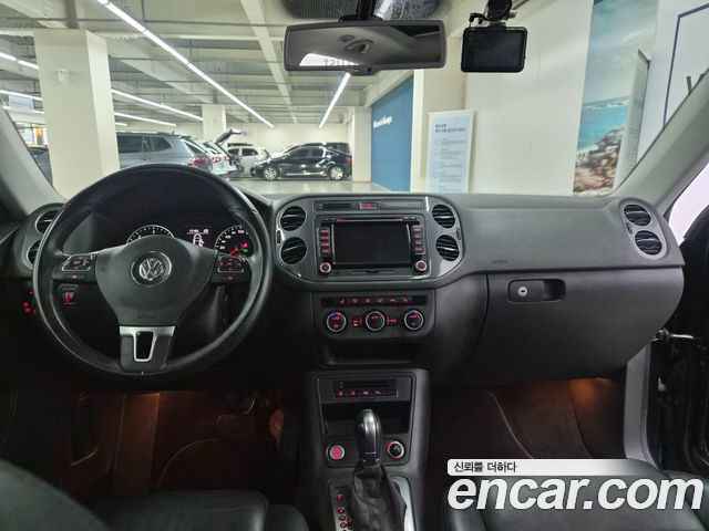 Volkswagen Tiguan 2.0 TDI  Premium 5N 2016 — фото 7