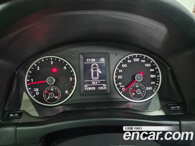 Volkswagen Tiguan 2.0 TDI  Premium 5N 2016 — фото 8