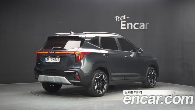 Kia Seltos Gasoline 2.0 2WD Signature 2023 — фото 2