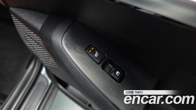 Kia Seltos Gasoline 2.0 2WD Signature 2023 — фото 18