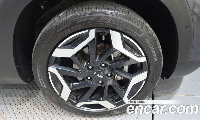 Kia Seltos Gasoline 2.0 2WD Signature 2023 — фото 21