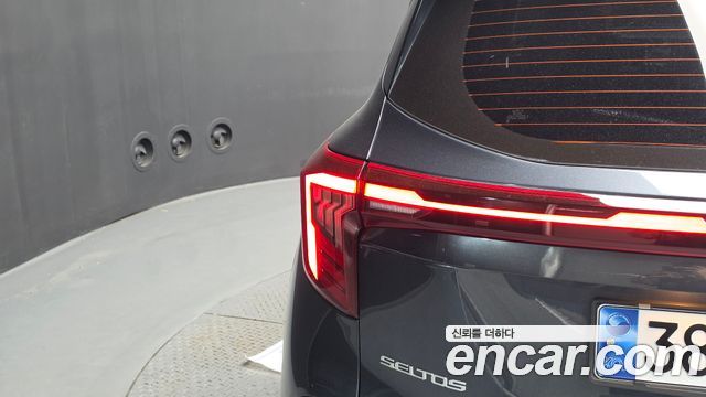 Kia Seltos Gasoline 2.0 2WD Signature 2023 — фото 23