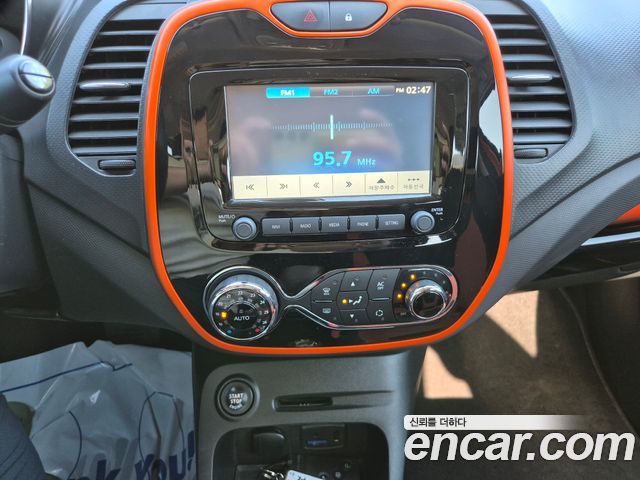 Renault Korea QM3 RE 2015 — фото 12