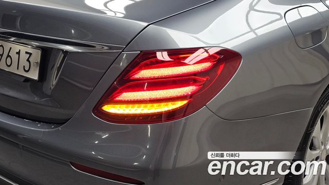 Mercedes-Benz E-Class (W213) E300 Exclusive 2017 — фото 23