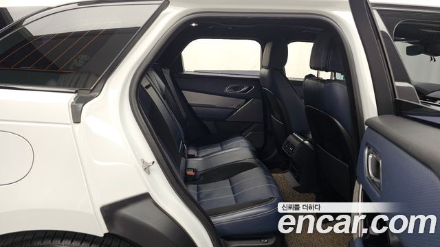 Land Rover Range Rover Velar 3.0 D300 R-Dynamic SE 2018 — фото 12