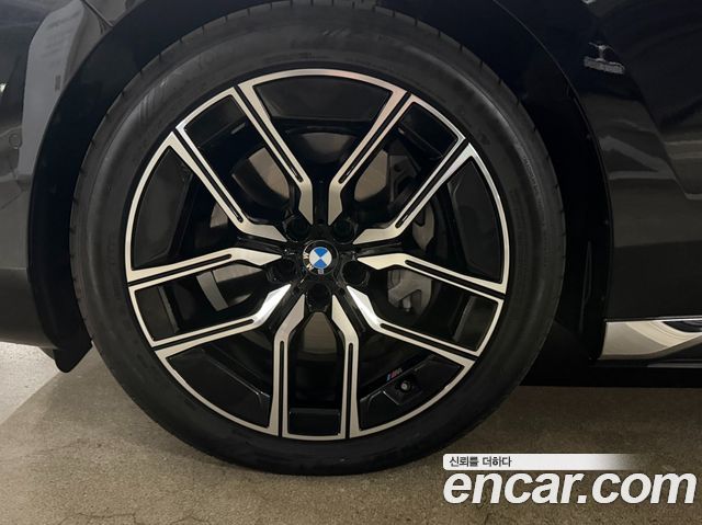BMW 7 Series (G70) 740i xDrive M Sport 2026 — фото 24