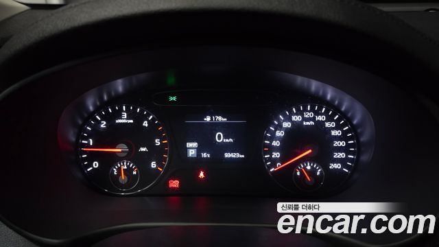 Kia Sorento Diesel 2.2 2WD Noblesse Special 2019 — фото 8