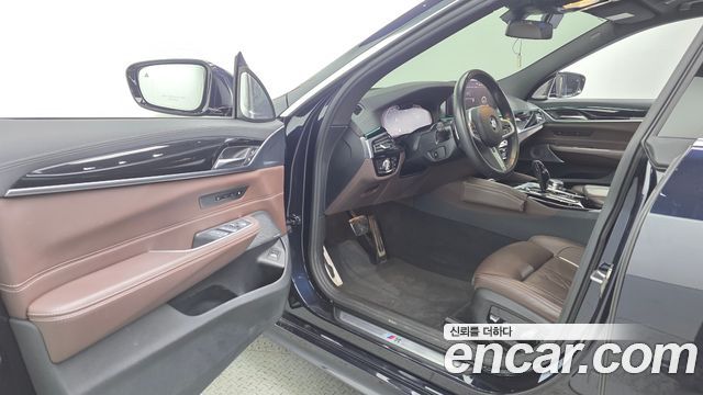 BMW 6 Series GT (G32) 640i xDrive M Sport 2023 — фото 10