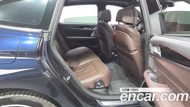 BMW 6 Series GT (G32) 640i xDrive M Sport 2023 — фото 12