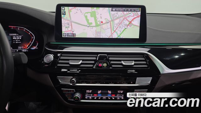 BMW 6 Series GT (G32) 640i xDrive M Sport 2023 — фото 13