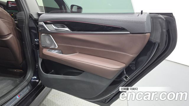BMW 6 Series GT (G32) 640i xDrive M Sport 2023 — фото 25