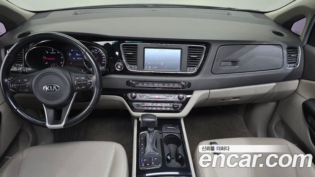 Kia Carnival 9-seater Prestige 2018 — фото 7