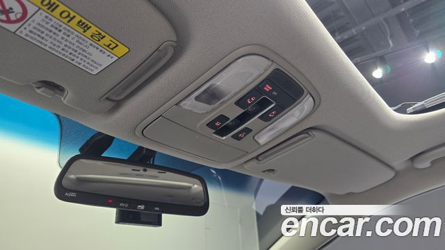 Kia Carnival 9-seater Prestige 2018 — фото 32