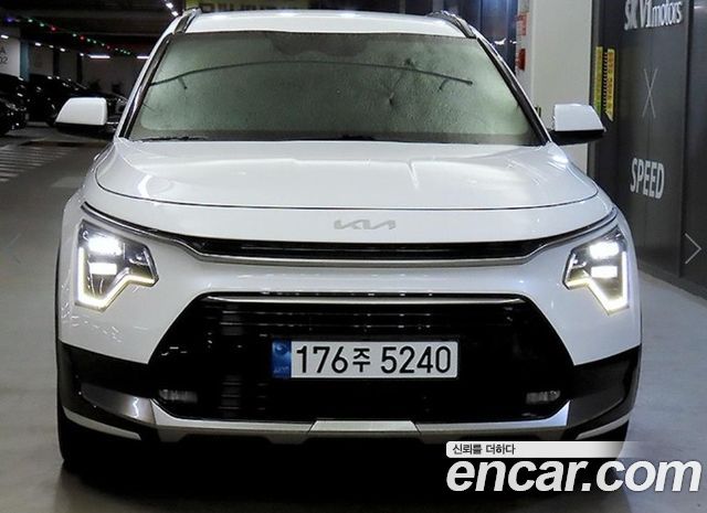 Kia Niro Prestige 2024 — фото 2