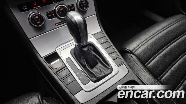 Volkswagen CC 2.0 TSI 2015 — фото 9