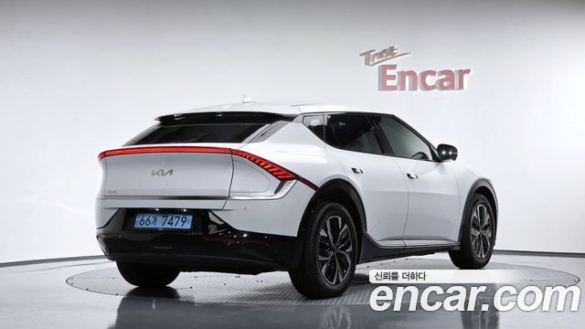 Kia EV6 Long Range Earth 2023 — фото 2