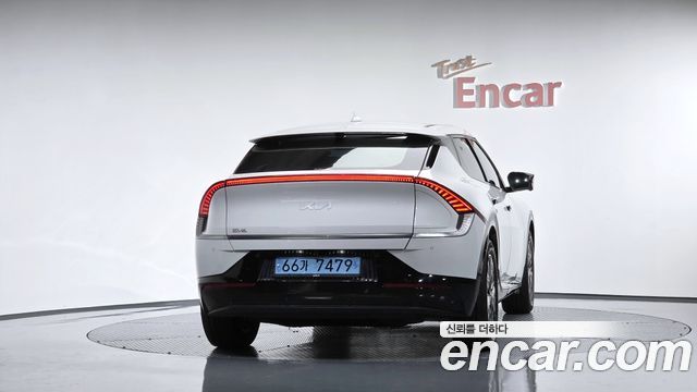 Kia EV6 Long Range Earth 2023 — фото 4